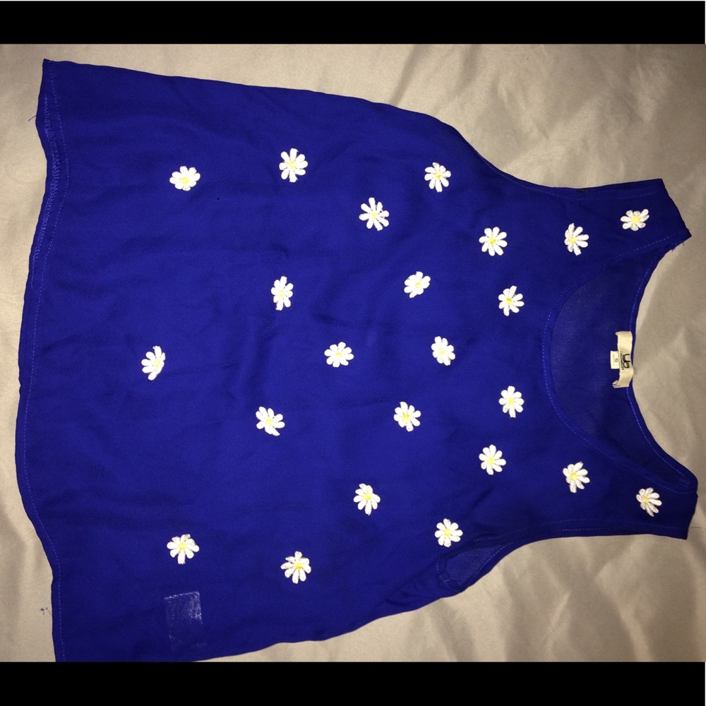 Dark blue Daisy shirt